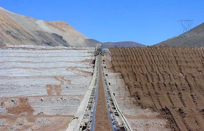 Dry stack tailings facility